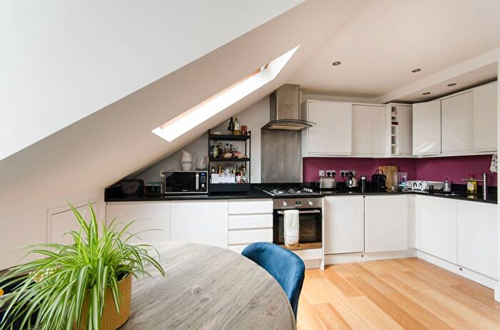 1 Bedroom Flat To Rent In Randolph Avenue, Maida Vale, London, W9