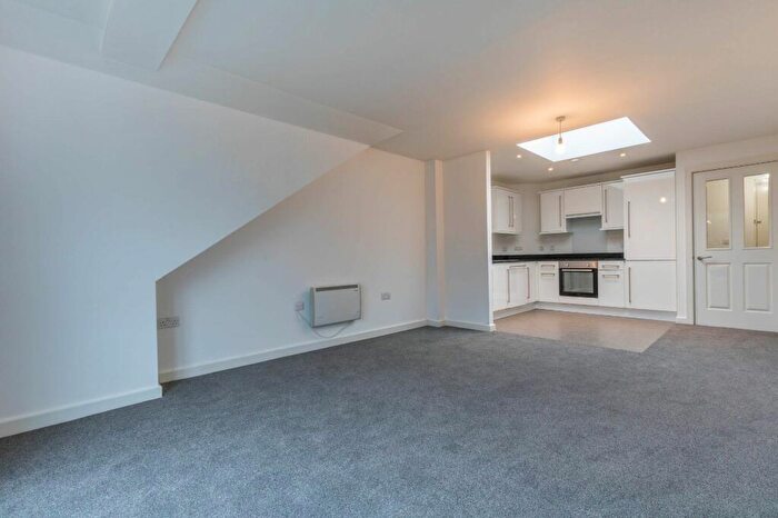 2 Bedroom Apartment To Rent In Riverside Place, Kendal, LA9