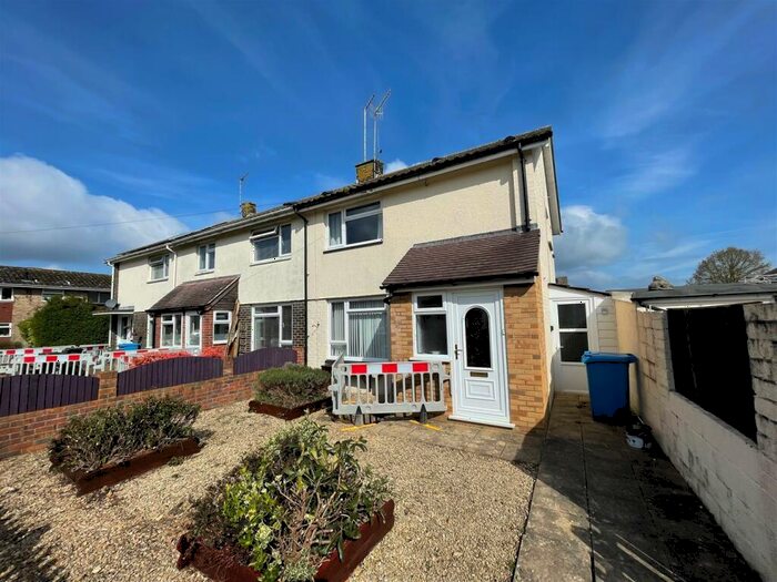 2 Bedroom End Of Terrace House To Rent In South Haven Close, Hamworthy, BH16