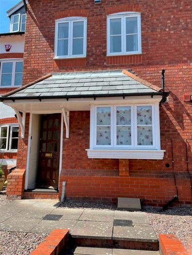 3 Bedroom Semi-Detached House To Rent In Victoria Mews, Barnt Green, Birmingham, B45