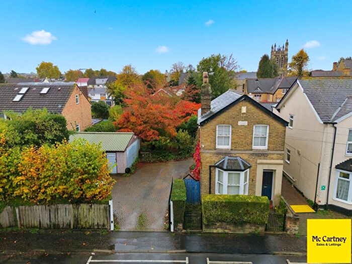 3 Bedroom Detached House For Sale In Hamlet Road, Chelmsford, CM2