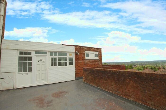 2 Bedroom Flat To Rent In Wheatsheaf Road, Tividale, Oldbury, West Midlands, B69