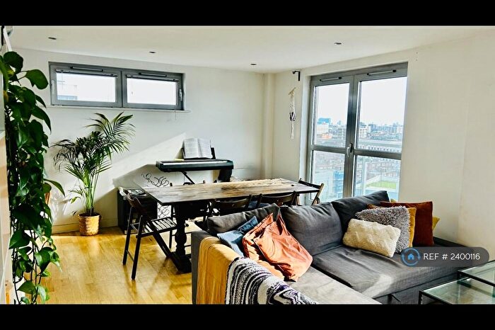 3 Bedroom Flat To Rent In Balmes Rd, London, N1