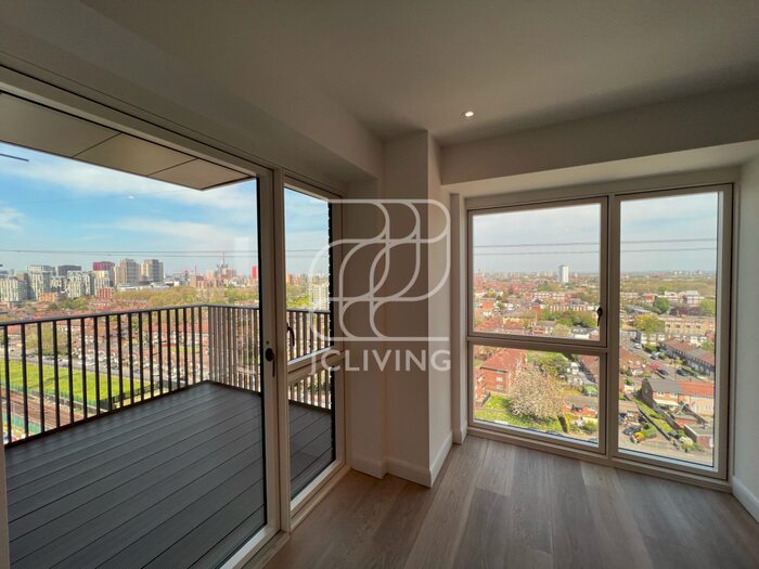 2 Bedroom Flat To Rent In Botanist House, London, E16