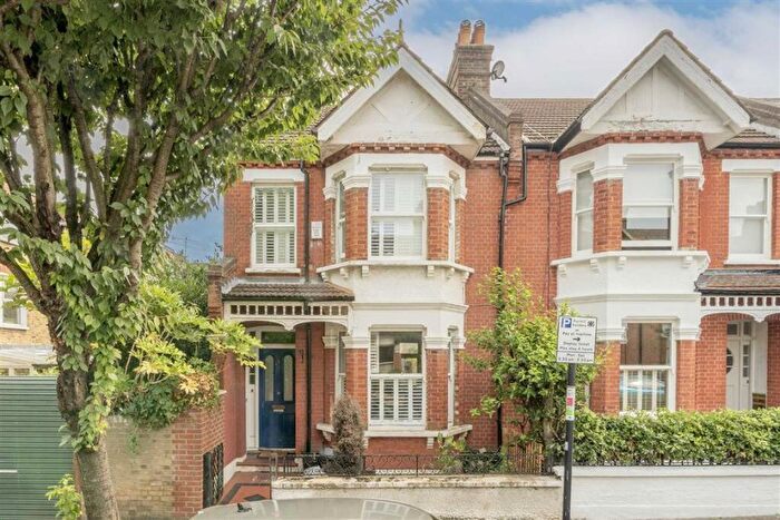 4 Bedroom House For Sale In Canford Road, Between The Commons, SW11