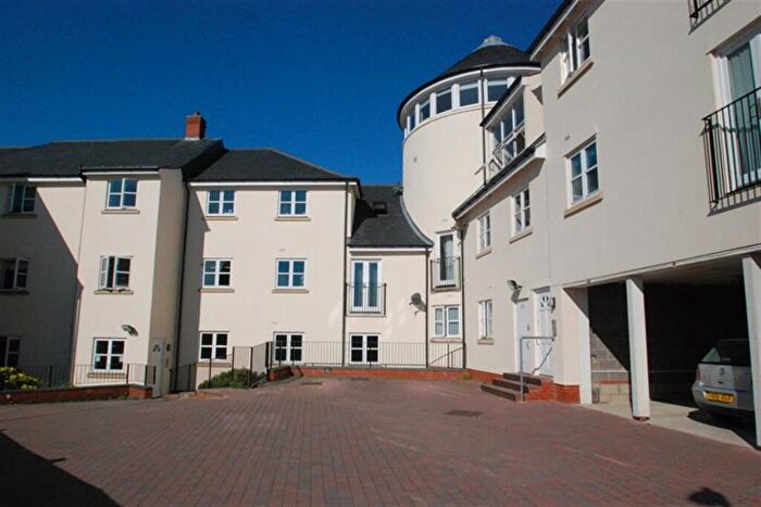 2 Bedroom Flat For Sale In Camelot Mews, Pierrefitte Way, Braintree, CM7