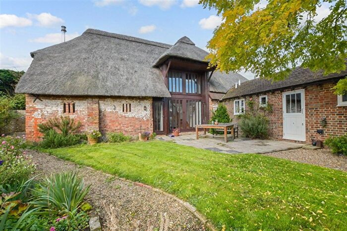 5 Bedroom Barn Conversion For Sale In Cop Street Road, Ash, Canterbury, Kent, CT3