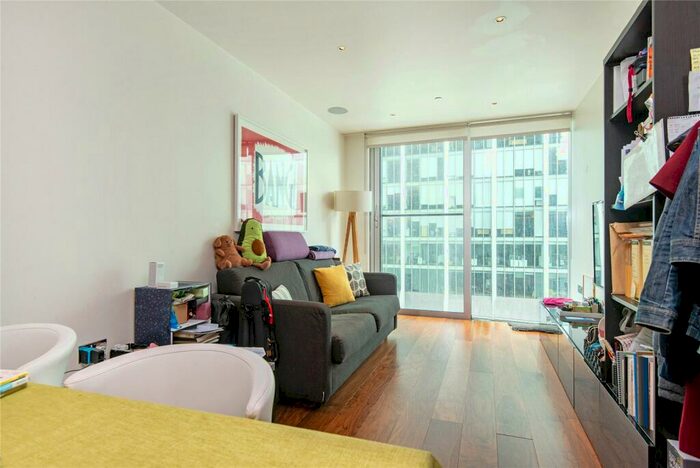 1 Bedroom Apartment To Rent In The Heron, EC2Y