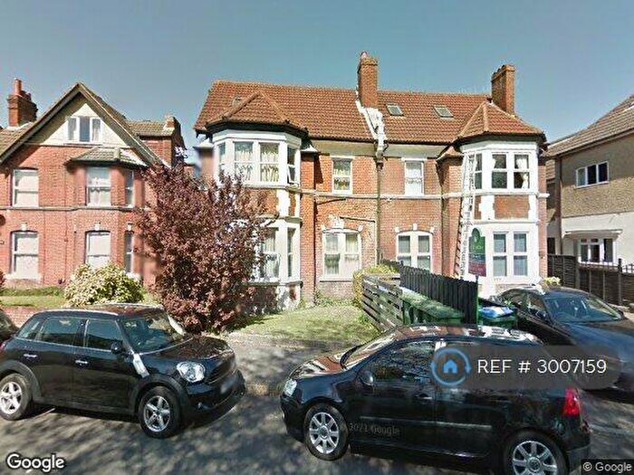 1 Bedroom Flat To Rent In Court Road, Southampton, SO15
