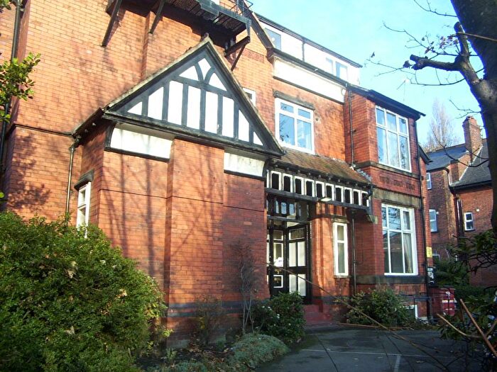 2 Bedroom Flat To Rent In Barlow Moor Road, Didsbury, Manchester, M20