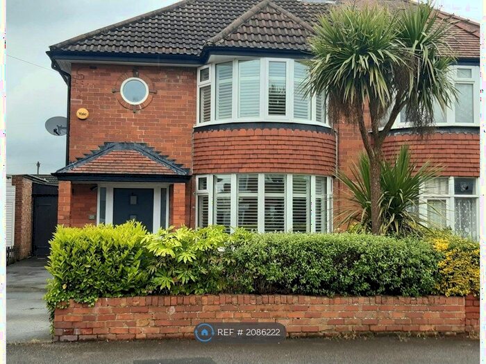 3 Bedroom Semi-Detached House To Rent In Southolme Drive, York, YO30