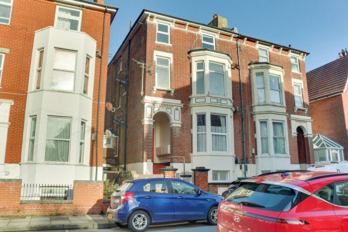 1 Bedroom Flat For Sale In Waverley Grove, Southsea, PO4