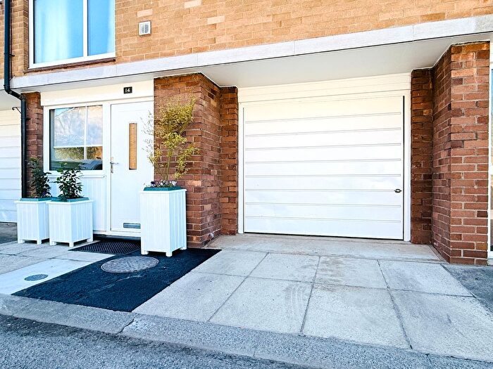 3 Bedroom Terraced House For Sale In Ashfield Court, Dringhouses, York, YO24