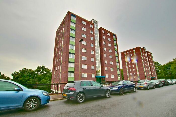 1 Bedroom Flat To Rent In Porchester Mead, Beckenham, BR3