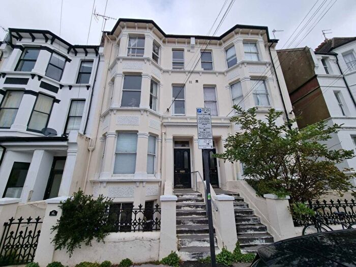 Flat To Rent In Lorna Road, Hove, BN3