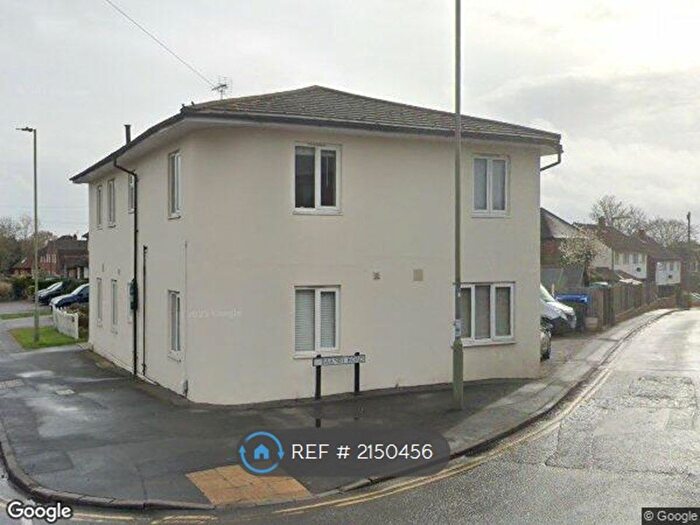 1 Bedroom Flat To Rent In Chandler House, Knaphill, Woking, GU21