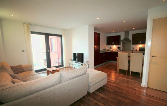 1 Bedroom Flat To Rent In South Quay, Kings Road, Swansea, SA1