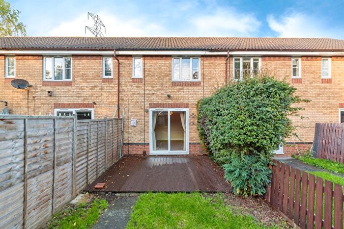 2 Bedroom Terraced House For Sale In Lytham Close, Grantham, NG31