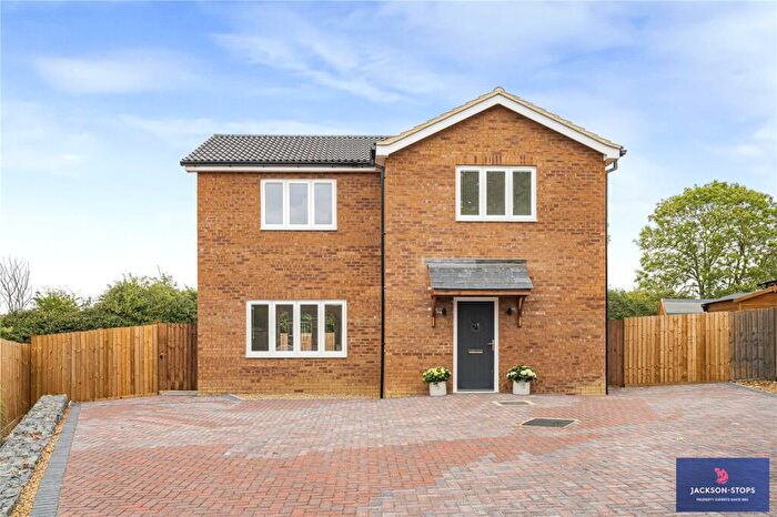 3 Bedroom Detached House For Sale In The Crescent, Caldecott, Wellingborough, Northamptonshire, NN9