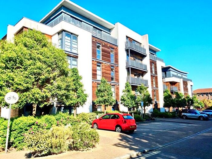 2 Bedroom Flat To Rent In Repton House, Scott Avenue, London, SW15