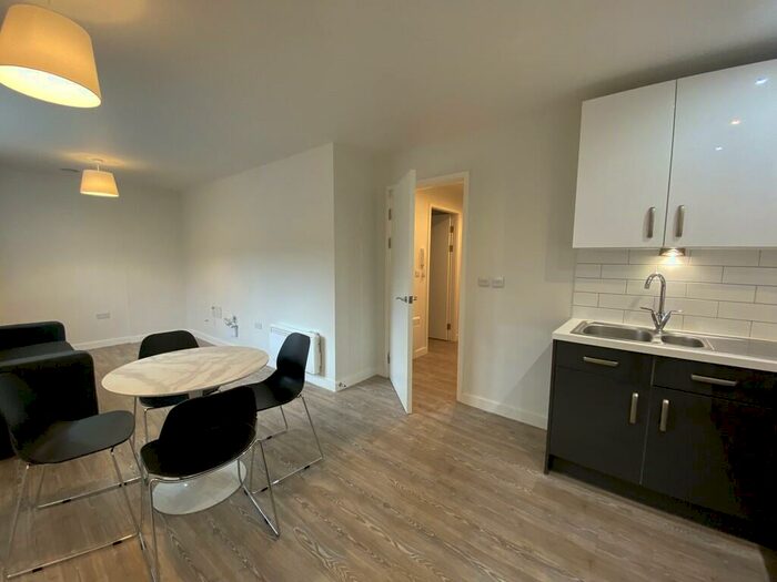 2 Bedroom Apartment To Rent In Walk Mill, Dun Fields, S3