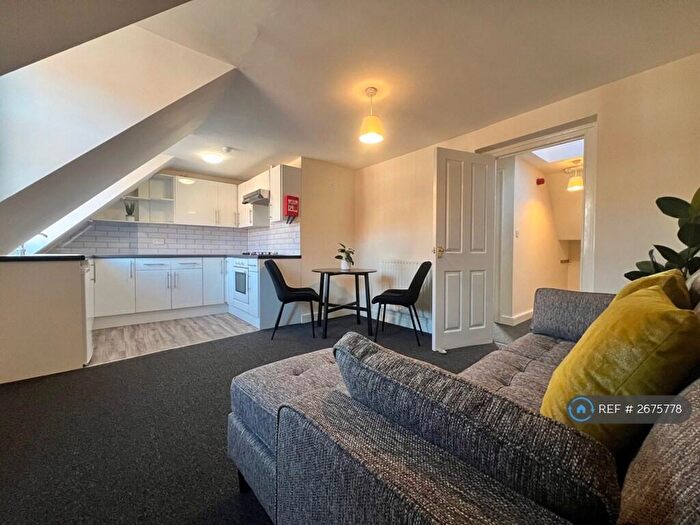 2 Bedroom Flat To Rent In Hotwells, Bristol, BS8