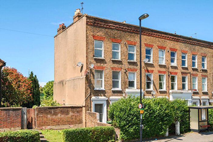 2 Bedroom Apartment For Sale In Kent House Road, Bromley, SE26