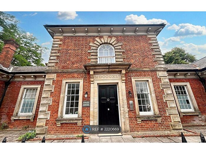 2 Bedroom Flat To Rent In Chart Road, Ashford, TN23