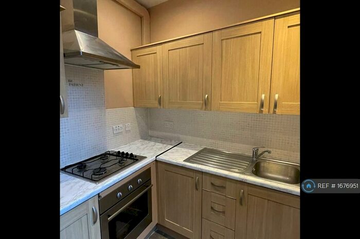 1 Bedroom Flat To Rent In Gipsy Hill, London, SE19