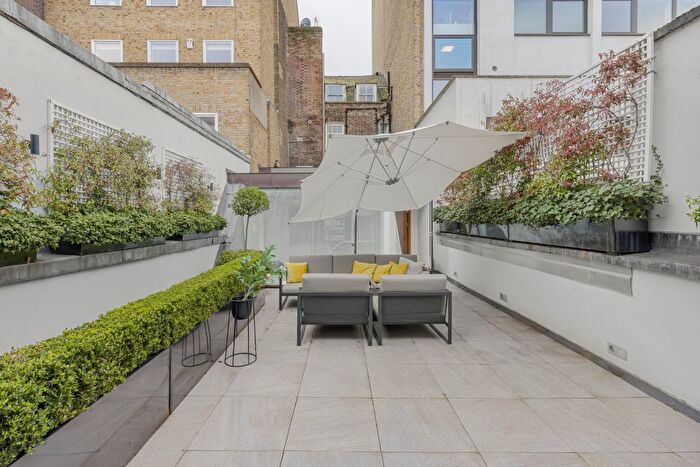 4 Bedroom Town House To Rent In Cheval Place, Knightsbridge, London, United Kingdom, SW7