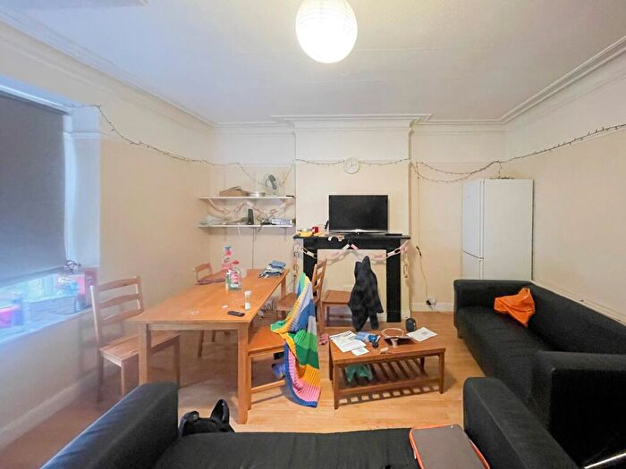 5 Bedroom Maisonette To Rent In Hampton Road, Redland, Bristol, BS6