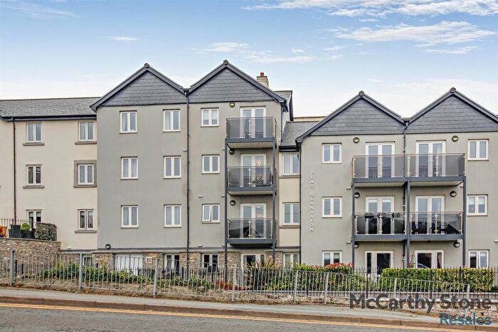 2 Bedroom Apartment For Sale In Lon Pant Y Cudyn, Benllech, LL74