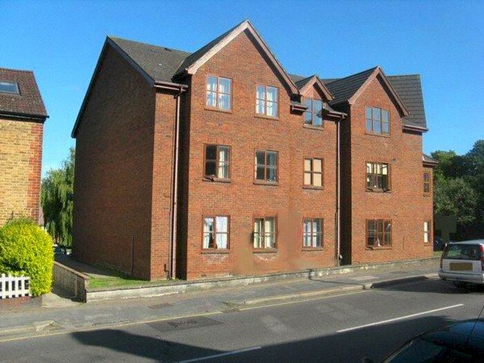 1 Bedroom Apartment To Rent In Wilton Road, Redhill, Surrey, RH1