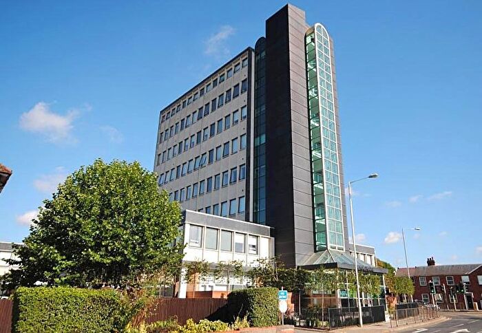 2 Bedroom Apartment For Sale In Springfield Road, Chelmsford, CM2