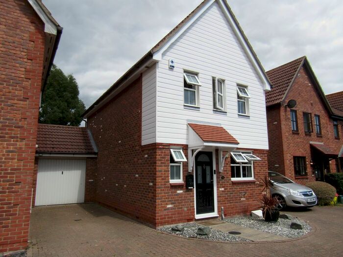 3 Bedroom Detached House To Rent In Oxborrow Close, Kirby Cross, Frinton-On-Sea, CO13