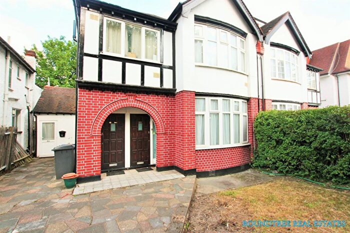 2 Bedroom Flat To Rent In Green Lane, Hendon, NW4