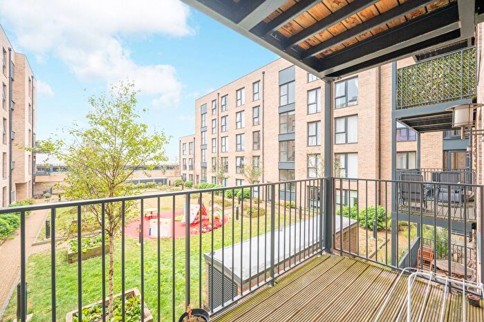1 Bedroom Flat For Sale In Cricklewood, Cricklewood, London, NW2