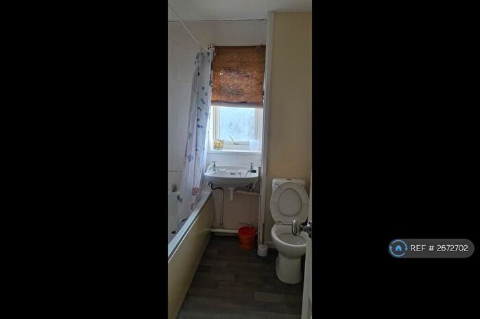 1 Bedroom Flat To Rent In Seaham Gardens, Gateshead, NE9