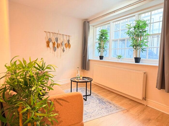 1 Bedroom Maisonette To Rent In Warren Street, Fitzrovia, W1T