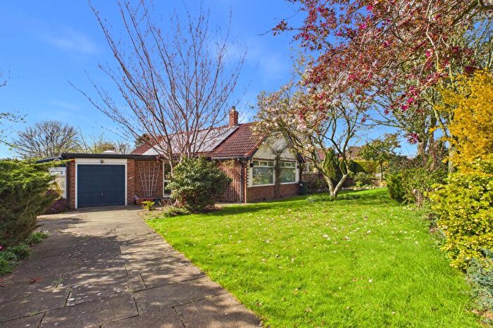 3 Bedroom Detached Bungalow For Sale In Dale Drive, Chester, CH2