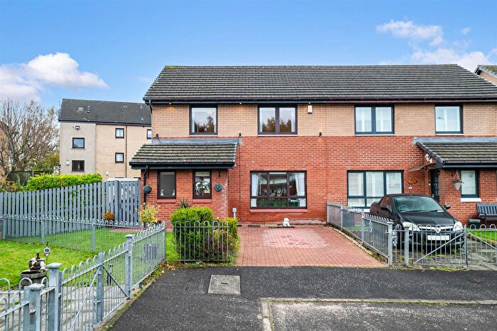 3 Bedroom Semi-Detached House For Sale In Ladyloan Grove, Drumchapel, Glasgow, G15