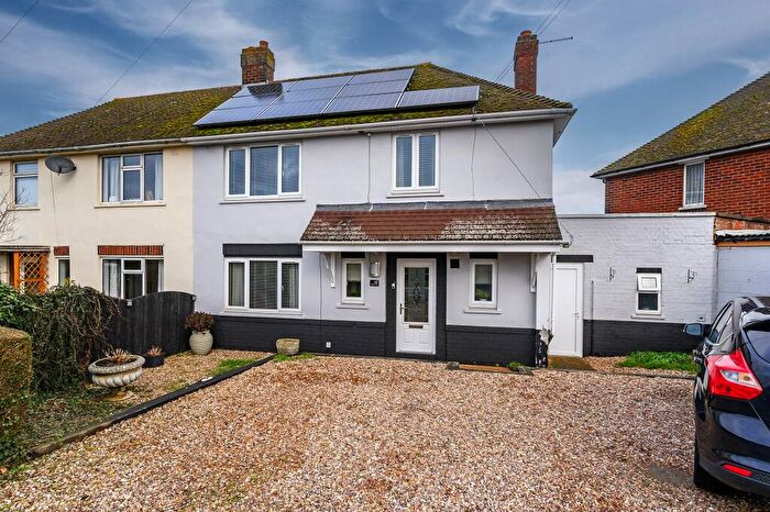 3 Bedroom Semi Detached House For Sale In Braybrooke Road, Desborough, Kettering, NN14