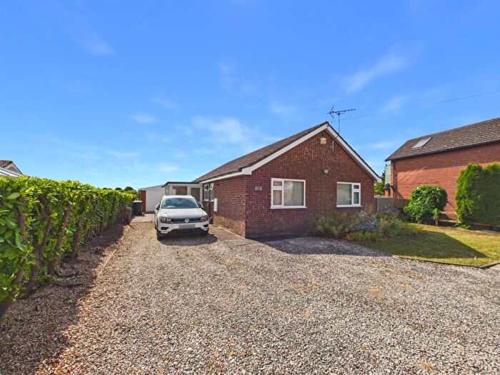 3 Bedroom Detached Bungalow For Sale In Main Road, Withern, Alford, LN13