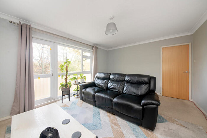1 Bedroom Flat For Sale In Warwick Court, Bromley, BR2