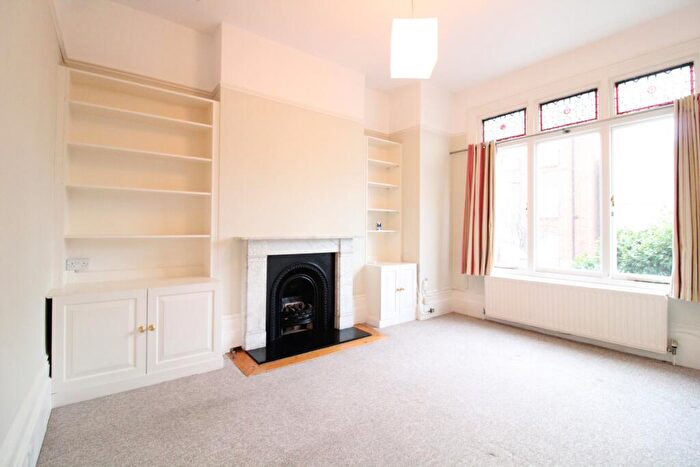 2 Bedroom Flat To Rent In Denning Road, Hampstead, NW3