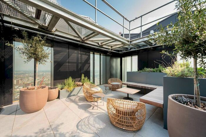 3 Bedroom Flat To Rent In George Street, Croydon, CR0