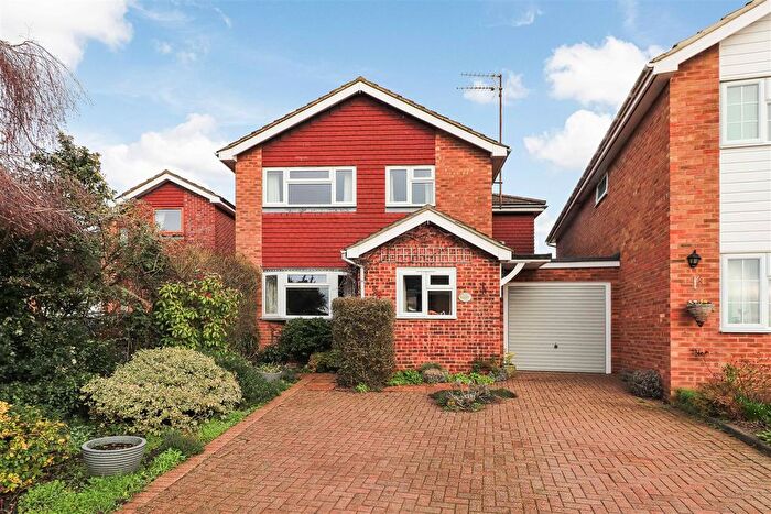 4 Bedroom Semi Detached House For Sale In Crossways, Linton, Cambridge, CB21