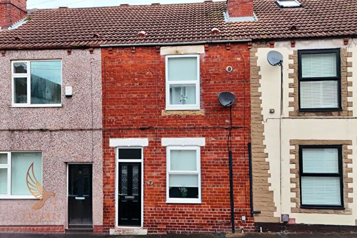 3 Bedroom Terraced House For Sale In Gladstone Street, Featherstone, Pontefract, WF7