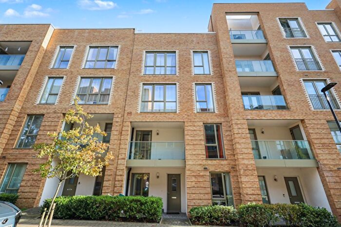 4 Bedroom Flat For Sale In Charmille Avenue, Colindale, NW9