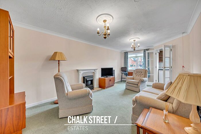 1 Bedroom Flat For Sale In Draper Court, Mavis Grove, Hornchurch, RM12